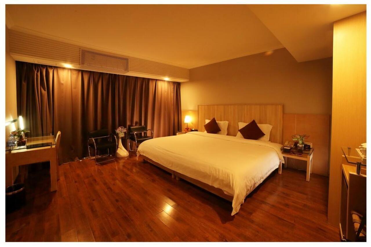 Shenzhen New Year Hotel Экстерьер фото